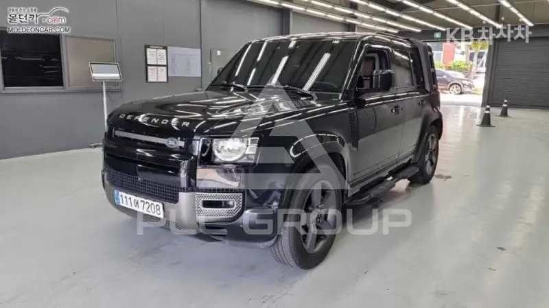 2025 Land Rover DEFENDER