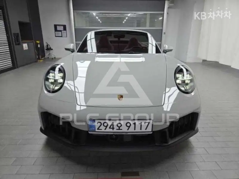 2025 Porsche 911