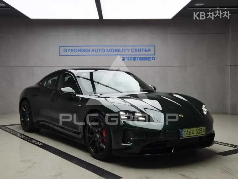 2025 Porsche Taycan