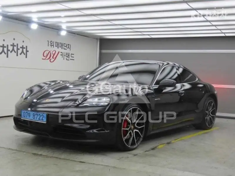 2025 Porsche Taycan