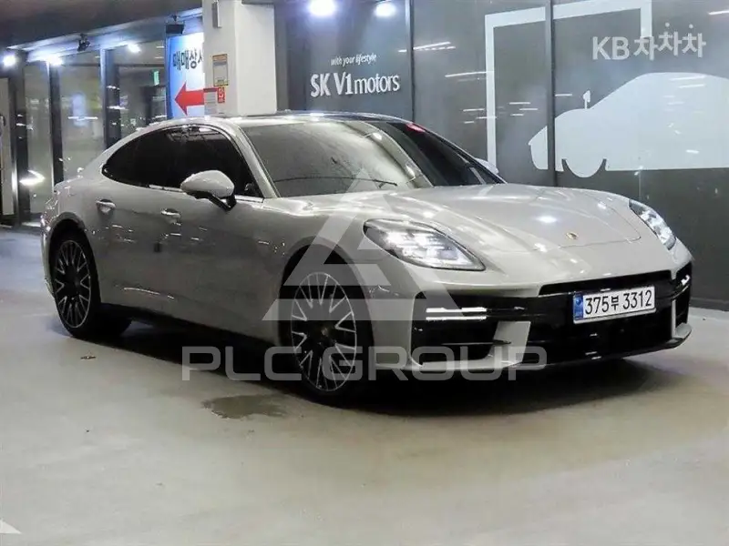 2025 Porsche Panamera