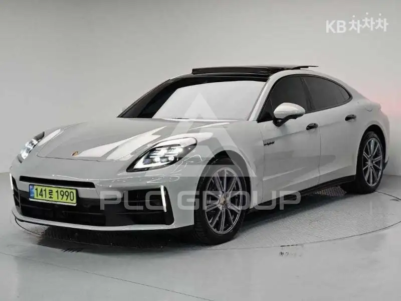 2025 Porsche Panamera