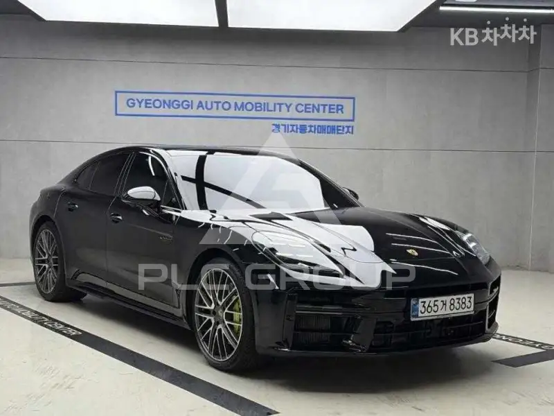 2025 Porsche Panamera