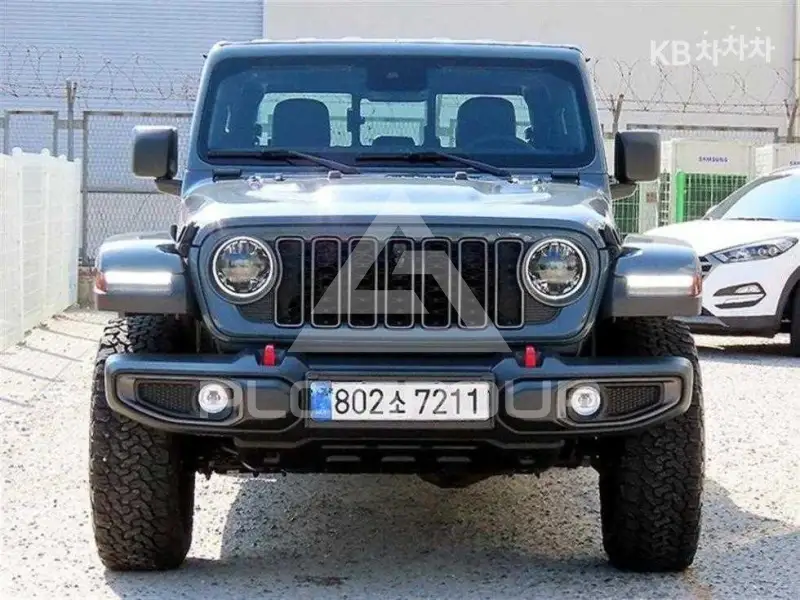 2025 Jeep GLADIATOR
