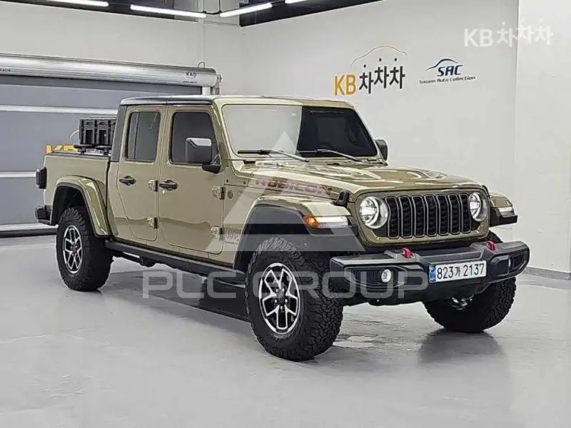 2025 Jeep GLADIATOR