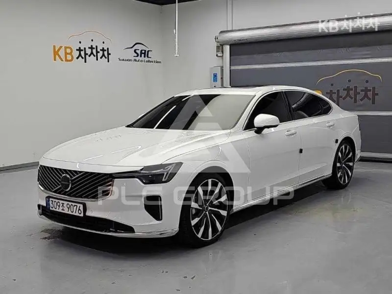 2025 Volvo S90