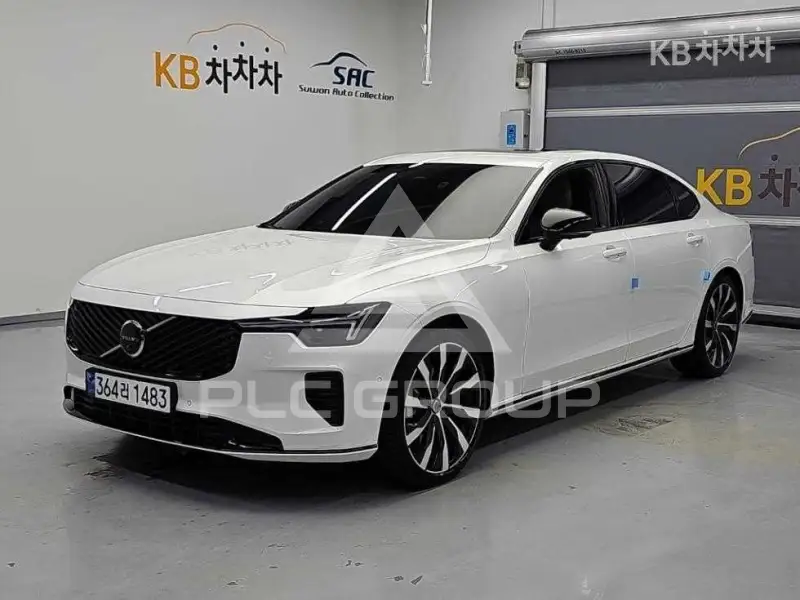 2025 Volvo S90