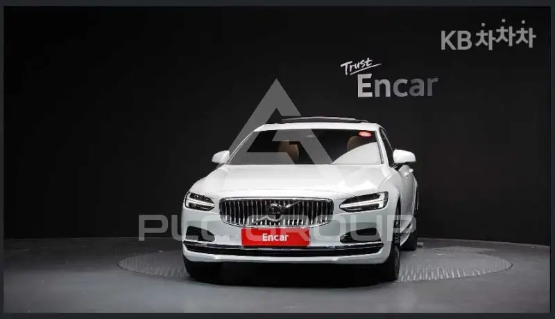 2025 Volvo S90