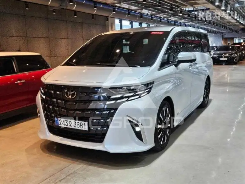 2025 Toyota Alphard