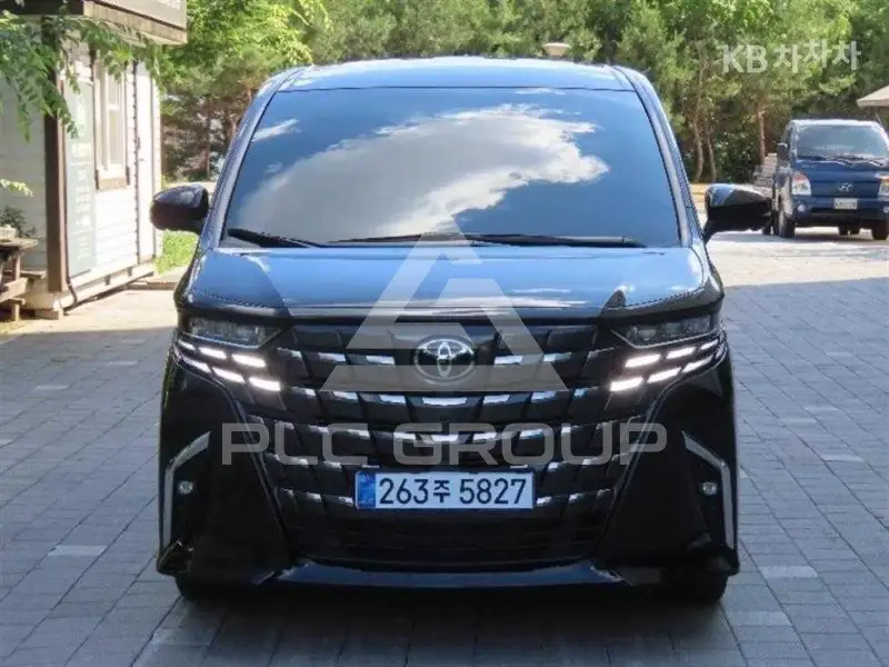 2025 Toyota Alphard