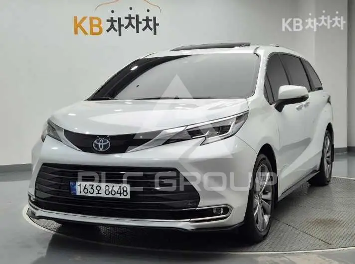 2025 Toyota Sienna