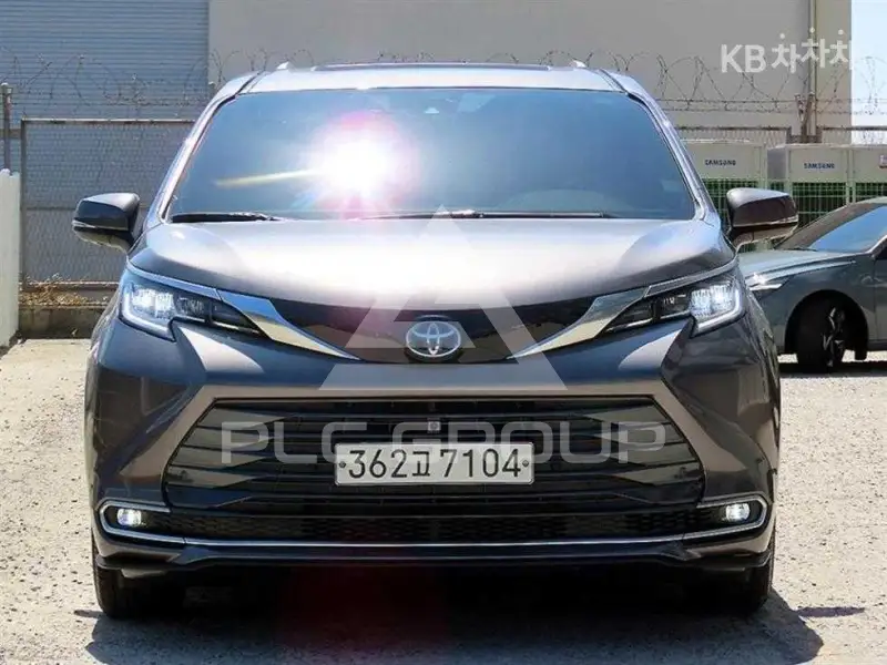 2025 Toyota Sienna