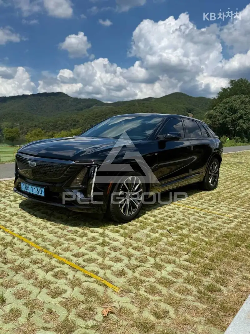 2025 Cadillac LYRIQ
