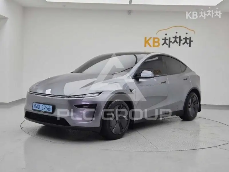 2025 Tesla Model Y