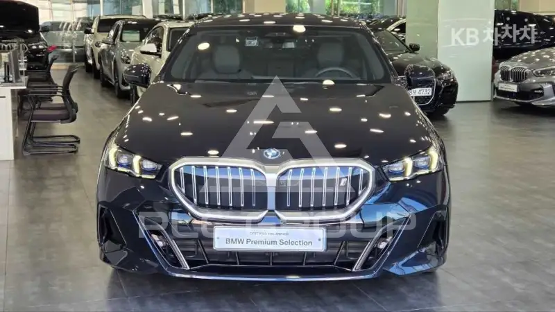 2026 BMW I5