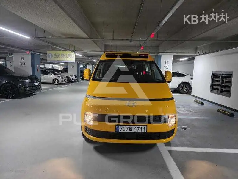 2026 Hyundai Staria