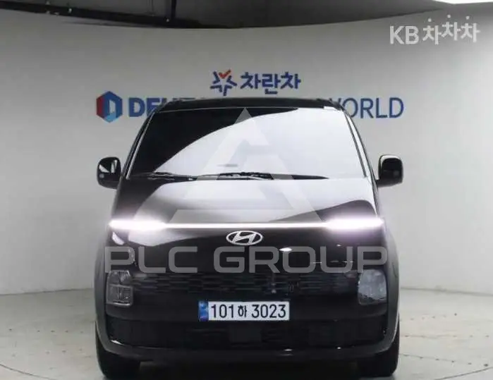 2026 Hyundai Staria