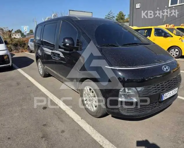 2026 Hyundai Staria