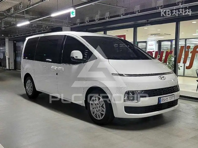 2026 Hyundai Staria