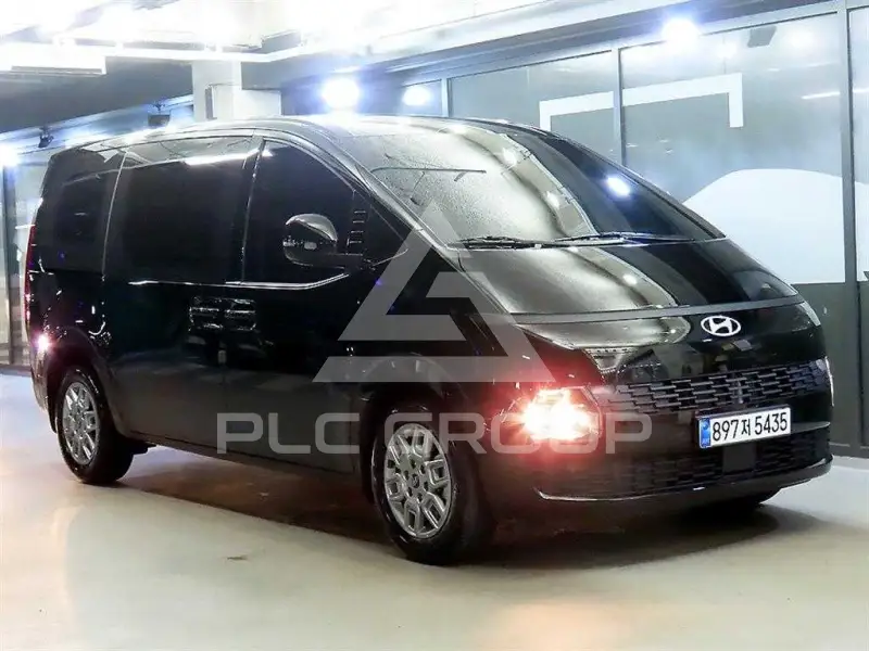 2026 Hyundai Staria