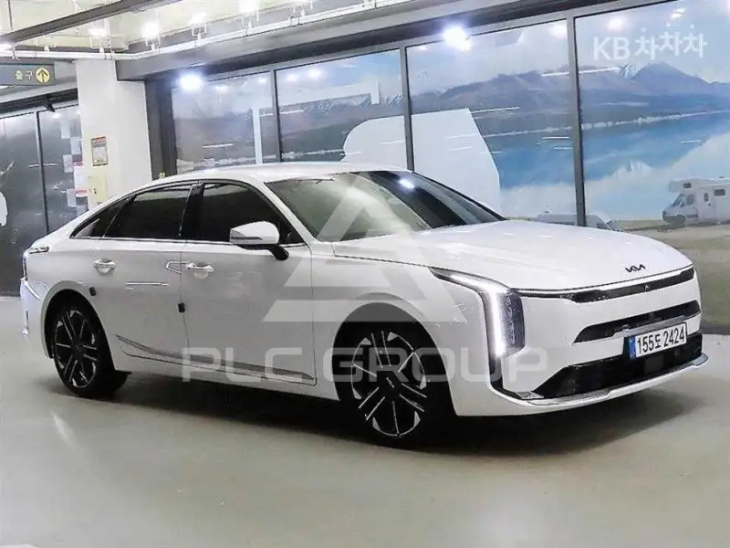 2026 KIA K8