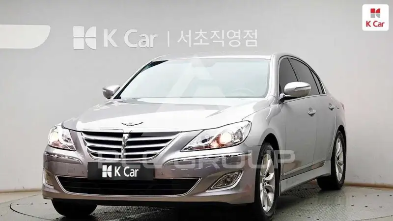 2013 Hyundai Genesis