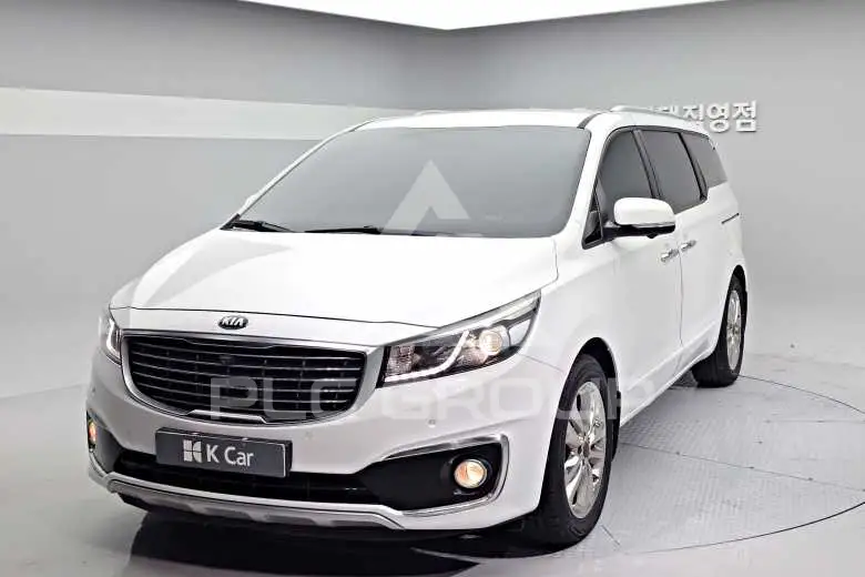 2015 KIA Carnival