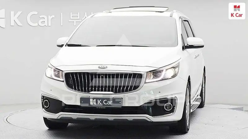 2015 KIA Carnival