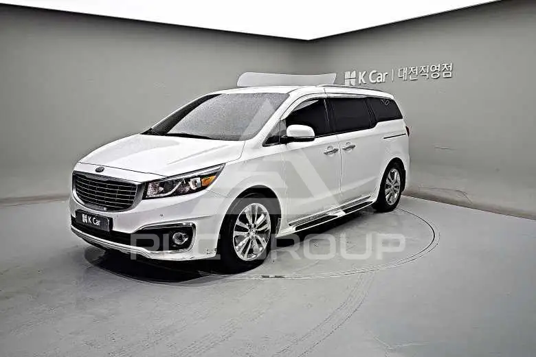 2017 KIA Carnival