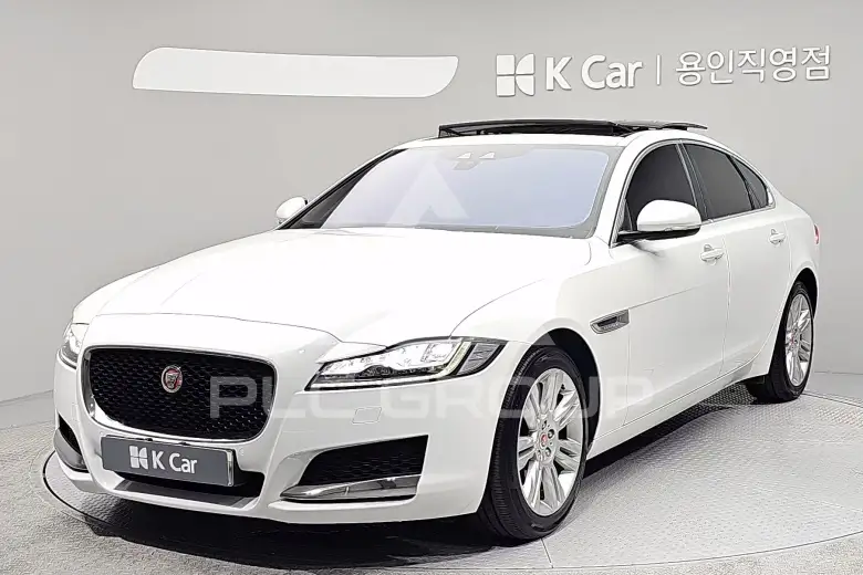 2017 Jaguar XF