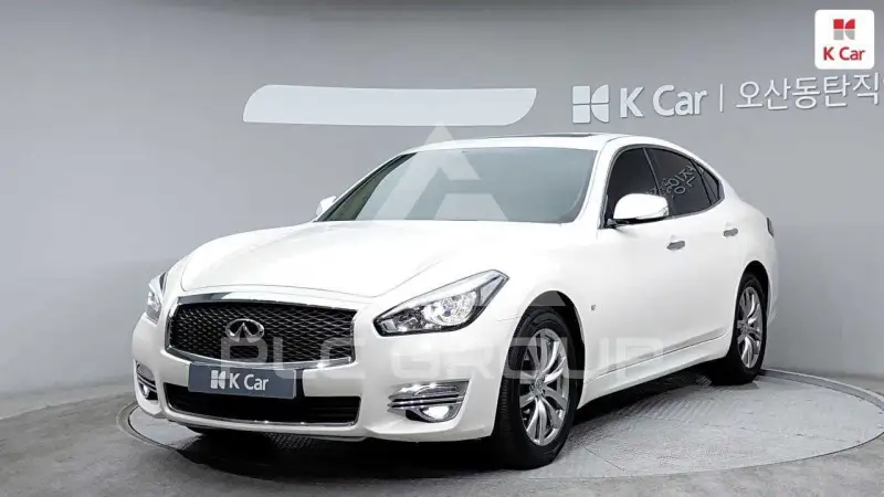 2018 Infinity Q70