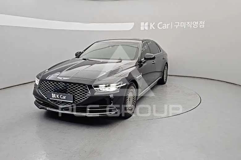 2020 Genesis G90