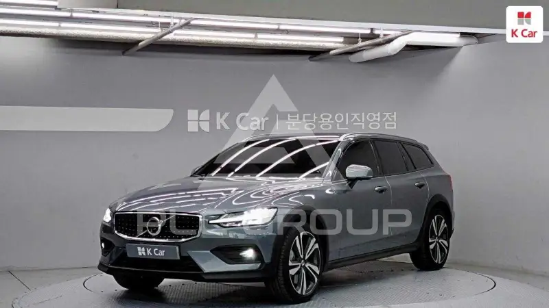 2020 Volvo V60