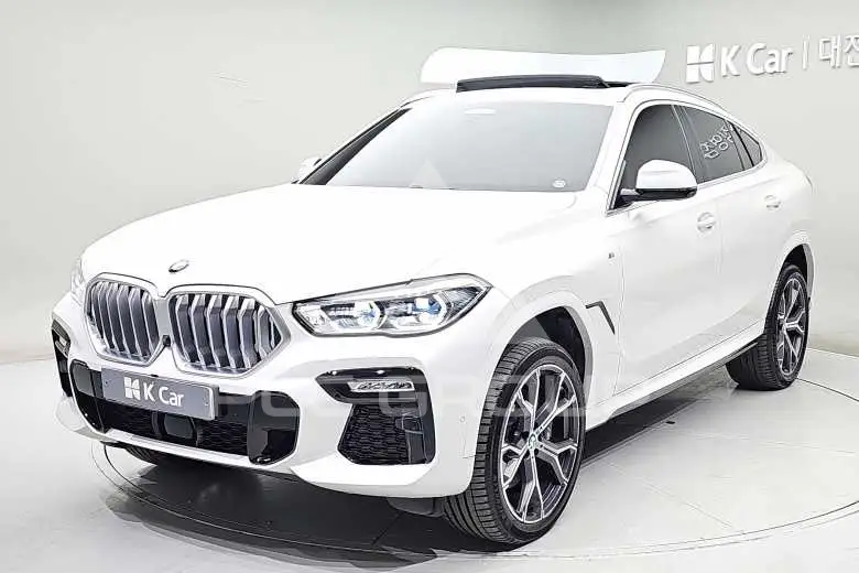 2021 BMW X6
