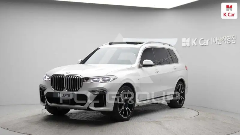 2021 BMW X7