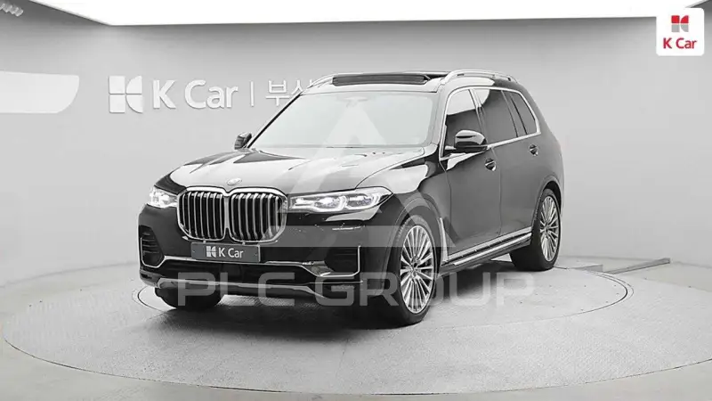 2021 BMW X7