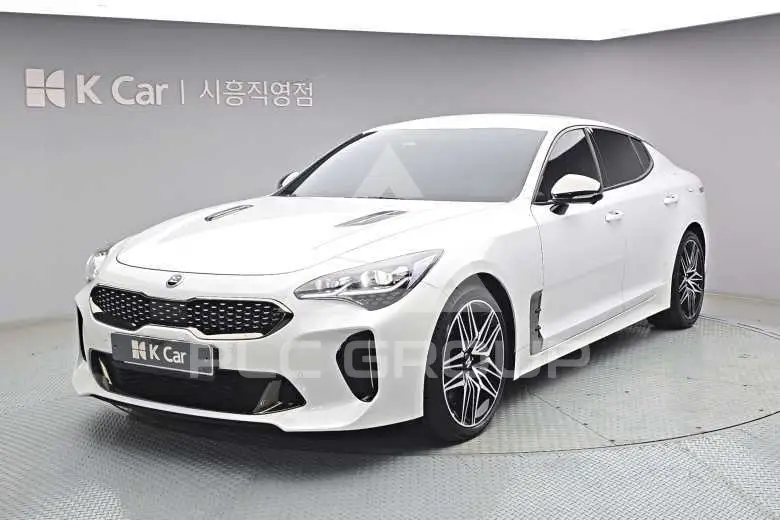 2021 KIA Stinger