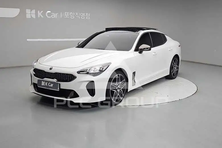 2021 KIA Stinger