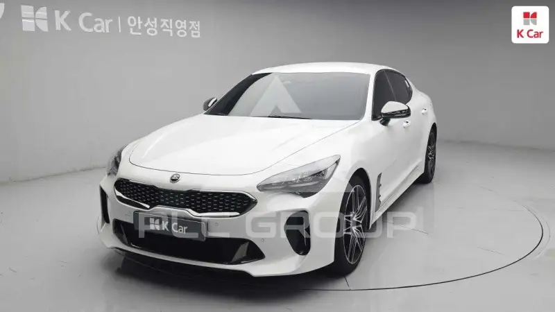 2021 KIA Stinger