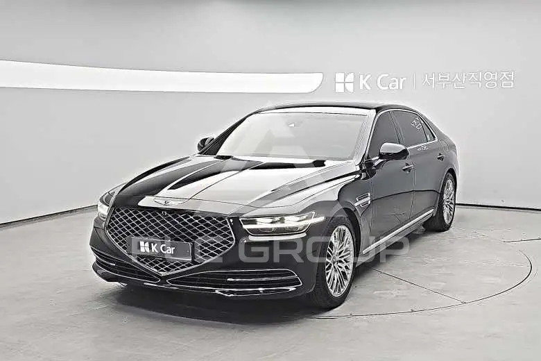 2021 Genesis G90