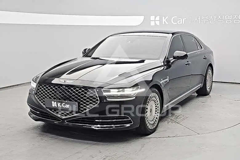 2021 Genesis G90