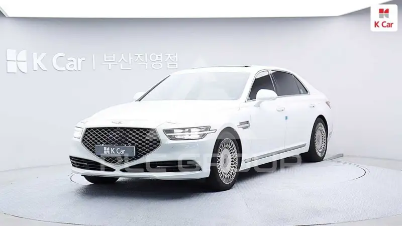 2021 Genesis G90