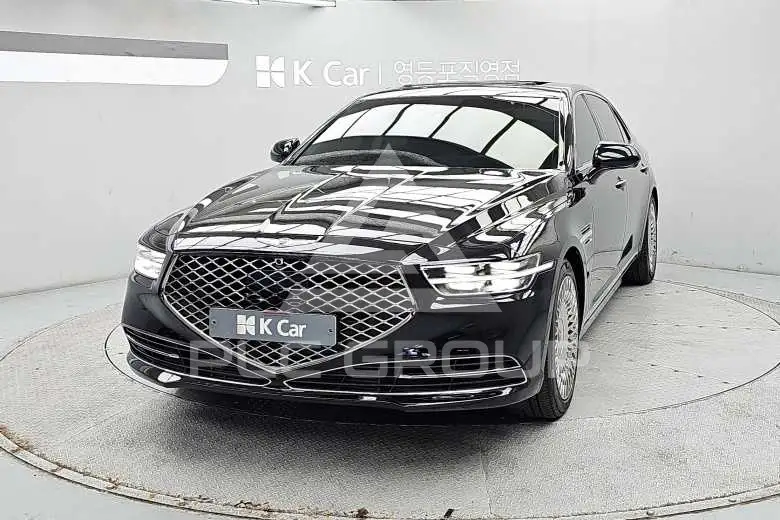 2021 Genesis G90