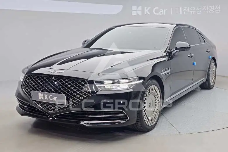 2021 Genesis G90