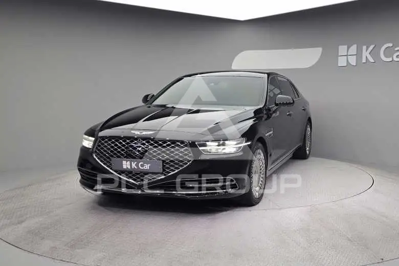 2021 Genesis G90