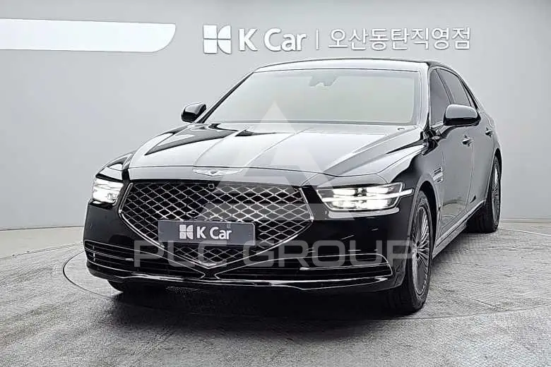 2021 Genesis G90