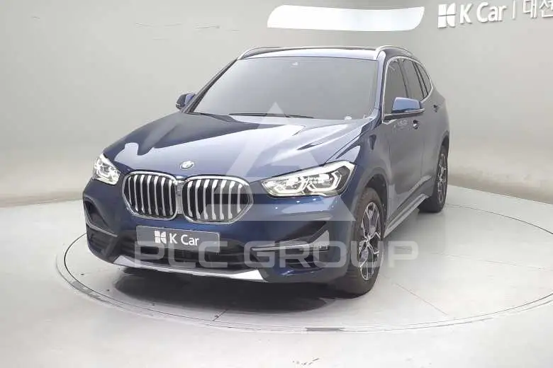 2022 BMW X1