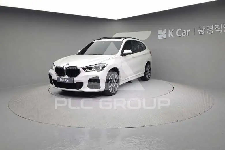 2022 BMW X1