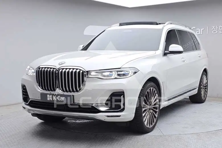 2022 BMW X7