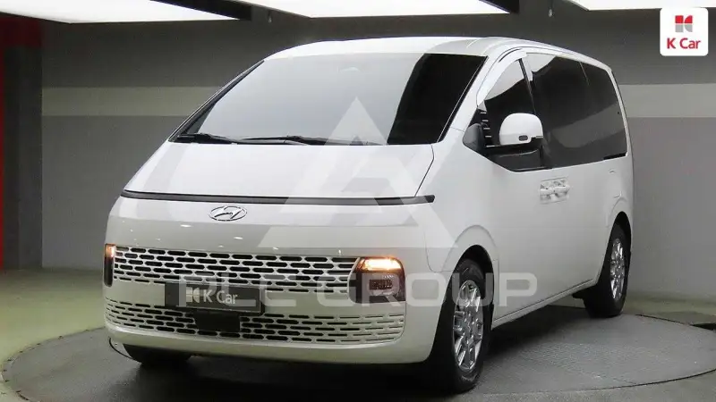 2022 Hyundai Staria